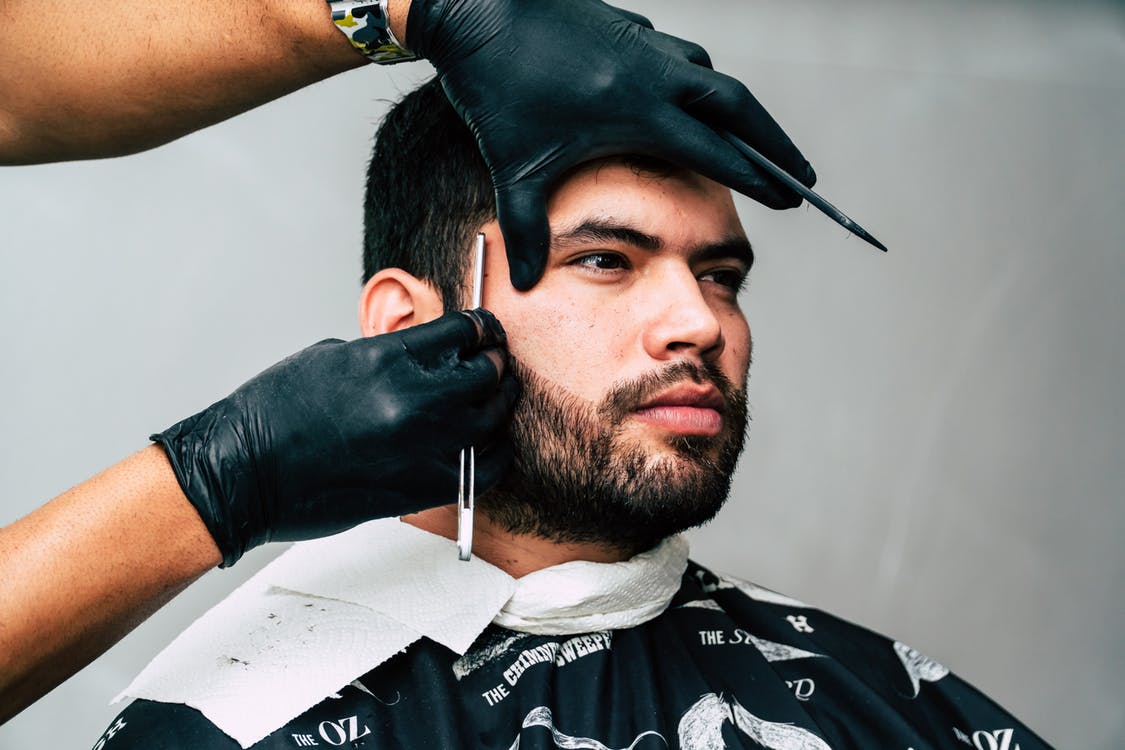Pomade ili vosak: što je mnogo bolje za muške kosu?